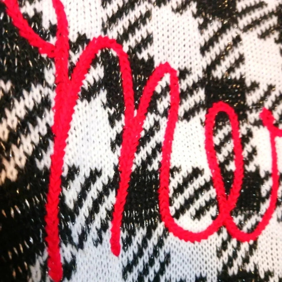 Merry Buffalo Check Sweater - Picture 5 of 7